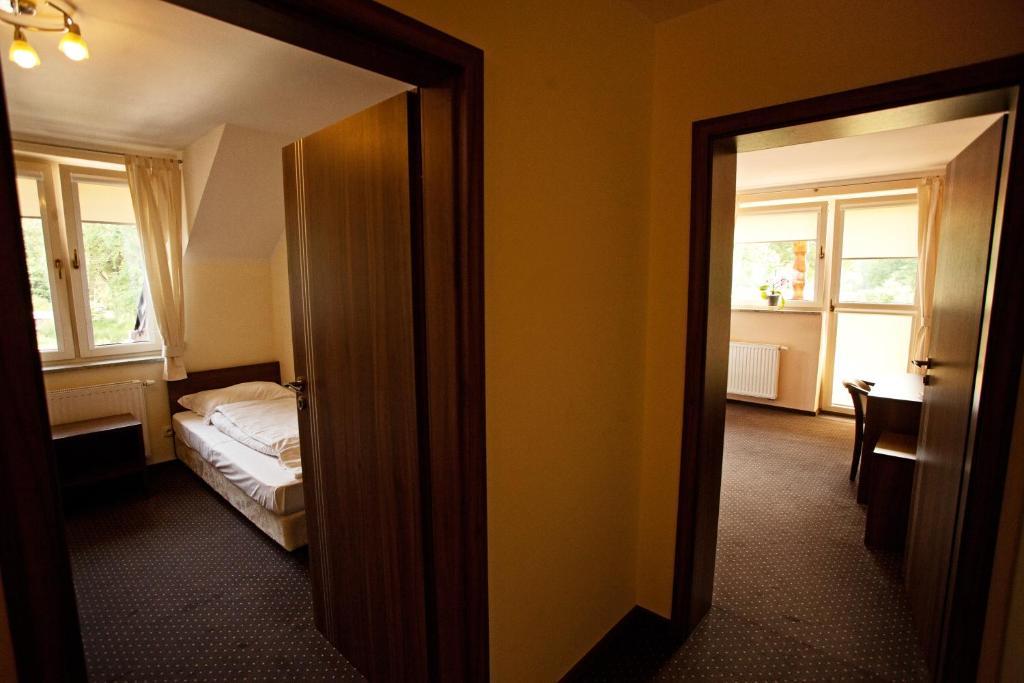 Hotel Pensjonat Bartosz Żagań Zimmer foto